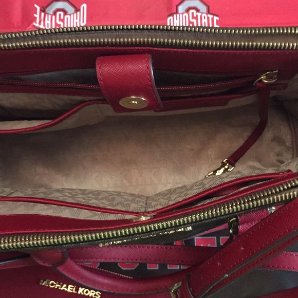 Michael Kors Savannah Signature Small Satchel with Matching Wallet Brown and Red - Picture 4 of 11